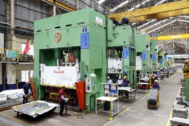 Manufacturing engineer
